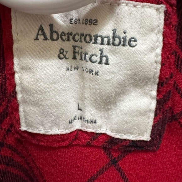Abercrombie & Fitch Red and Black Long Sleeve Button Down Shirt - Picture 3 of 4